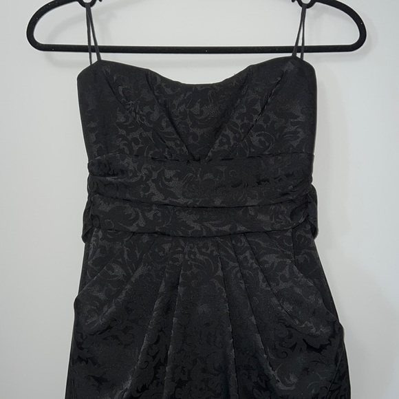 Black tube dress in size small. - Picture 2 of 4